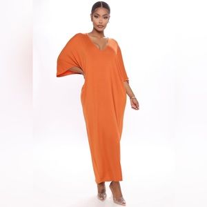 NWT Fashion Nova Weekend Craze Maxi Dress